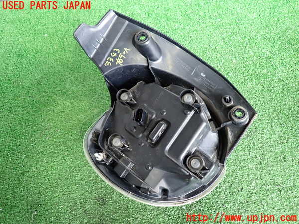 2UPJ-9233431530]キャスト アクティバ(LA250S)右テールランプ 中古_3