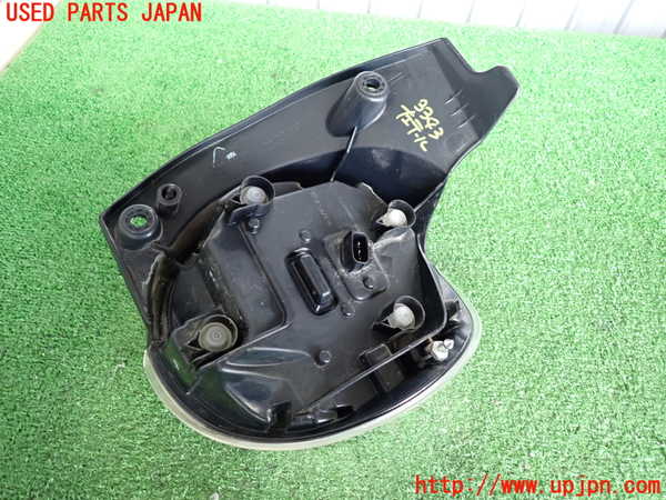 2UPJ-9233431536]キャスト アクティバ(LA250S)左テールランプ 中古_3