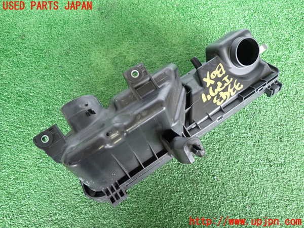 2UPJ-9233432560]キャスト アクティバ(LA250S)エアクリーナーボックス 中古_2