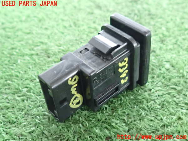 2UPJ-9233436307]キャスト アクティバ(LA250S)スイッチ2 (アイドリングストップOFF) 中古_2