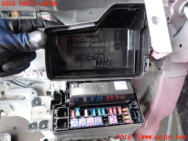 2UPJ-9233436742]キャスト アクティバ(LA250S)ヒューズボックス2 中古_2