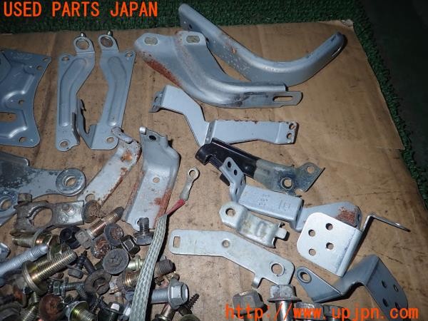 3UPJ=9233440720]クラウンマジェスタ(JZS177 170系)ネジ・ナット・ステー類 セット ジャンク_3