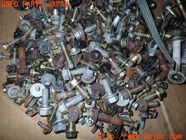 3UPJ=9233440720]クラウンマジェスタ(JZS177 170系)ネジ・ナット・ステー類 セット ジャンク_5