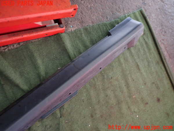 2UPJ-9233441390]クラウン マジェスタ(JZS177)右サイドステップ 中古_2