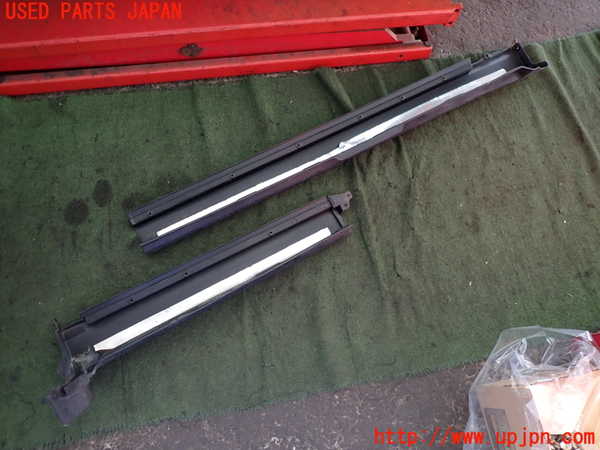 2UPJ-9233441392]クラウン マジェスタ(JZS177)左サイドステップ 中古_5