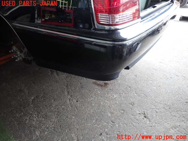 2UPJ-9233441610]クラウン マジェスタ(JZS177)リアバンパー 中古_3