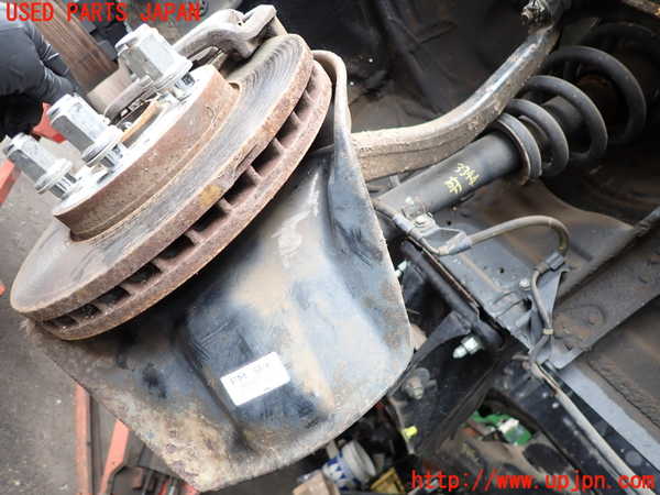 2UPJ-9233444290]クラウン マジェスタ(JZS177)右フロントナックルハブ 中古_2