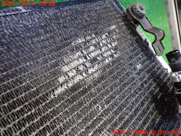 2UPJ-9233446031]クラウン マジェスタ(JZS177)エアコンコンデンサー1 中古_2