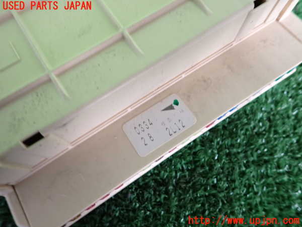 2UPJ-9233446742]クラウン マジェスタ(JZS177)ヒューズボックス2 中古_4