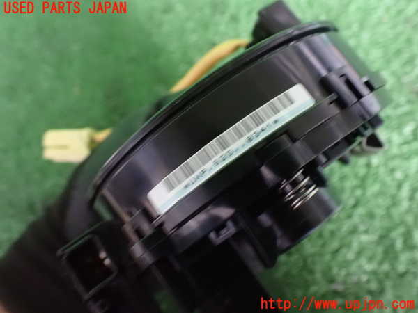 2UPJ-9233446800]クラウン マジェスタ(JZS177)スパイラルケーブル(リール) 中古_2