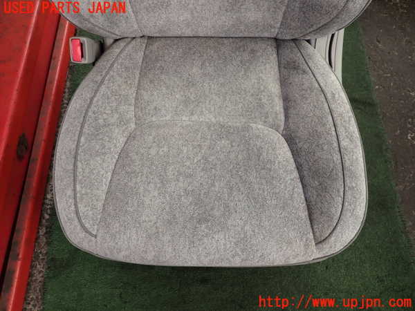 2UPJ-9233447065]クラウン マジェスタ(JZS177)助手席シート 中古_3