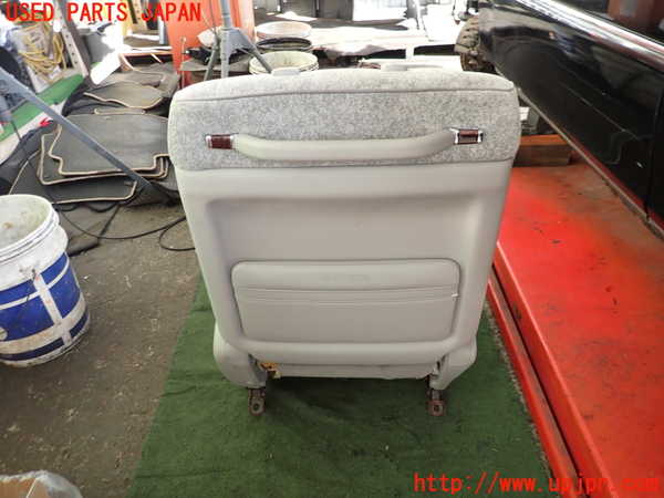 2UPJ-9233447065]クラウン マジェスタ(JZS177)助手席シート 中古_4