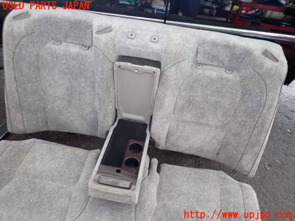 2UPJ-9233447385]クラウン マジェスタ(JZS177)リアシート (ジャンク品) 中古_2