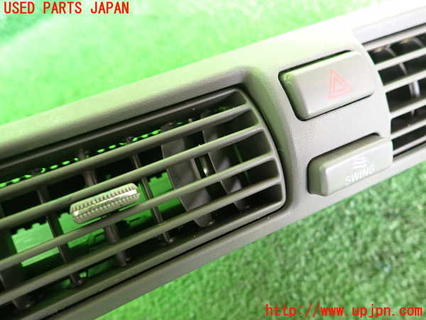 2UPJ-9233447526]クラウン マジェスタ(JZS177)エアコン吹き出し口1 (ジャンク品)(真中) 中古_2