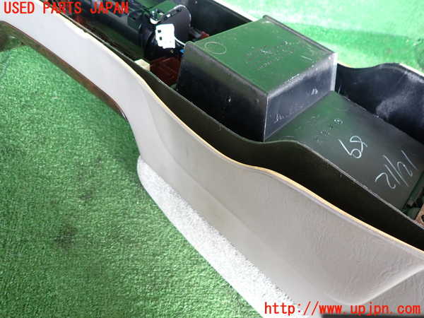 2UPJ-9233447540]クラウン マジェスタ(JZS177)センターコンソール (ジャンク品) 中古_5