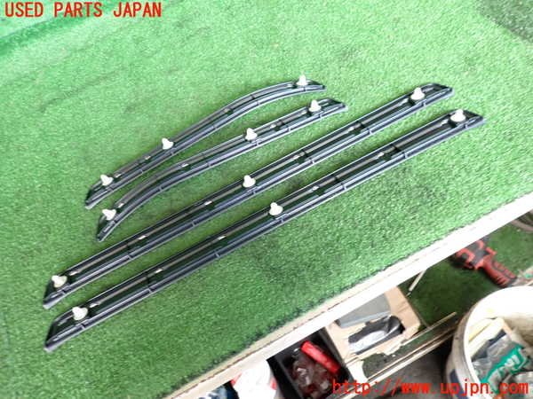 2UPJ-9233447740]クラウン マジェスタ(JZS177)スカッフプレート 中古_4