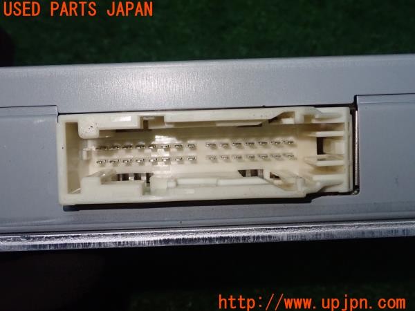 3UPJ=9233450511]レクサス IS300h(AVE30)純正 オーディオアンプ 86280-53231 中古_4