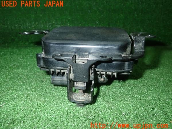 3UPJ=9233450540]レクサス IS300h(AVE30)純正 ミリ波レーダー センサー DNMWR008 88210-48070 中古_2