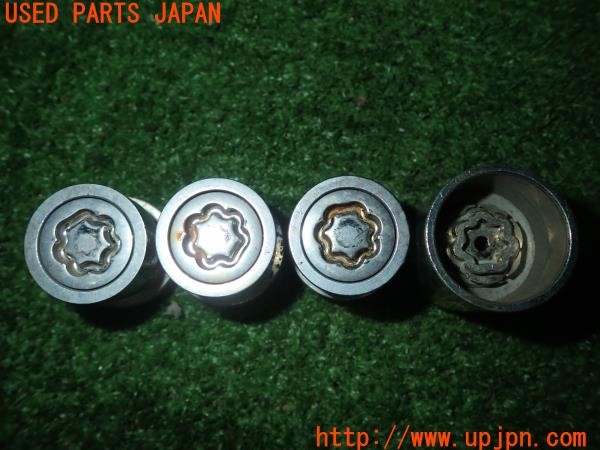 3UPJ=9233450968]レクサス IS300h(AVE30)純正 ホイールロックナット 08456-00140 難有 中古_5