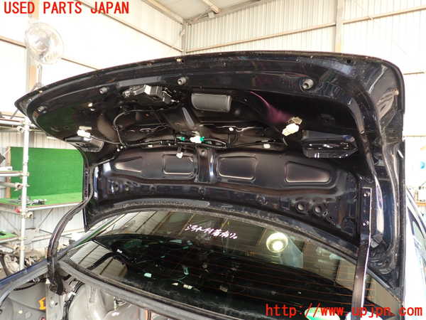2UPJ-9233451500]レクサス・IS300h(AVE30)トランク 中古_5