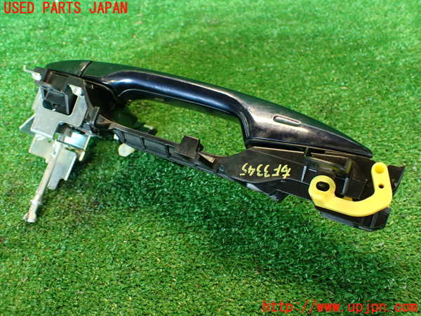 2UPJ-9233451240]レクサス・IS300h(AVE30)右前ドアハンドル(アウターハンドル) 中古_2