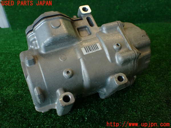 2UPJ-9233456025]レクサス・IS300h(AVE30)エアコンコンプレッサー 中古_2