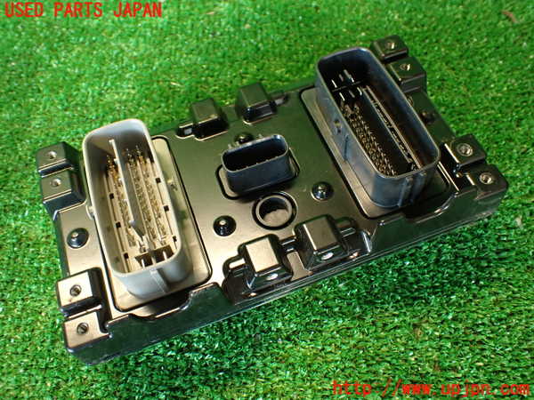 2UPJ-9233456125]レクサス・IS300h(AVE30)ABSコンピューター 中古_2