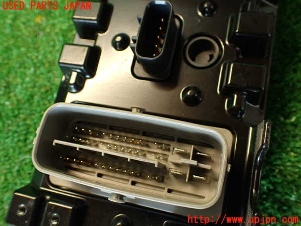 2UPJ-9233456125]レクサス・IS300h(AVE30)ABSコンピューター 中古_3