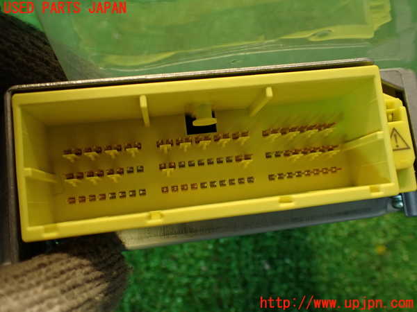 2UPJ-9233456145]レクサス・IS300h(AVE30)エアバッグコンピューター 中古_3