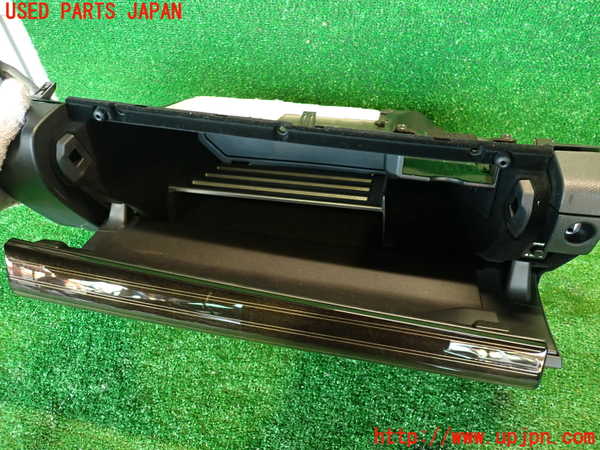 2UPJ-9233457516]レクサス・IS300h(AVE30)グローブボックス1 中古_4
