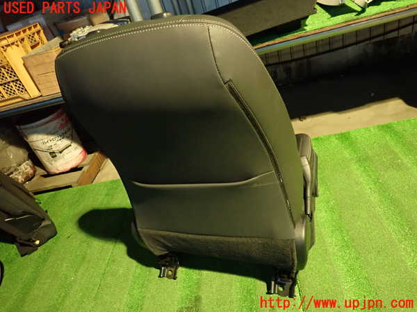 2UPJ-9233457065]レクサス・IS300h(AVE30)助手席シート 中古_4