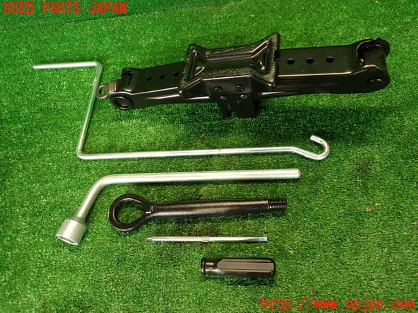 2UPJ-9233457805]レクサス・IS300h(AVE30)車載工具 中古_2