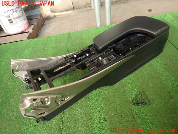 2UPJ-9233457540]レクサス・IS300h(AVE30)センターコンソール 中古_3