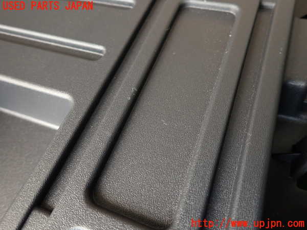 2UPJ-9233457772]レクサス・IS300h(AVE30)ラゲッジトレイ2 中古_2