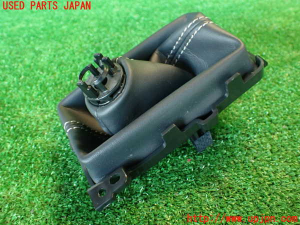 2UPJ-9233457575]レクサス・IS300h(AVE30)シフトブーツ 中古_2