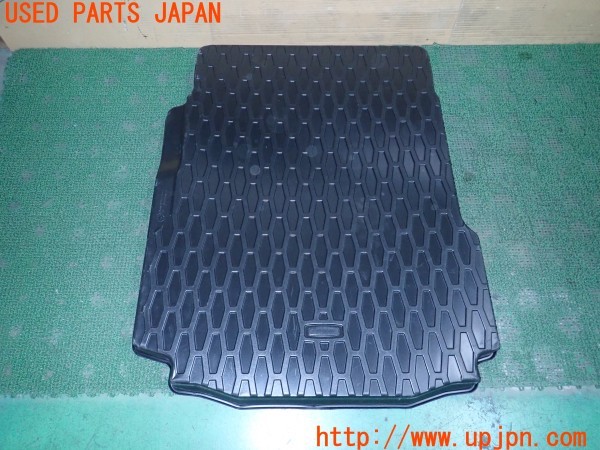 3UPJ=9233460634]ジャガー XF(JB2GA X260)純正 GX6M-N19E523-AA ラゲッジマット ラゲッジトレイ リアトランクカーゴ 中古_4