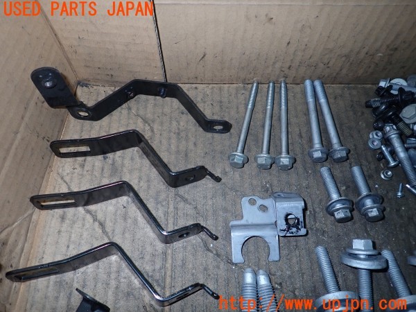 3UPJ=9233460720]ジャガー XF(JB2GA X260)ネジ・ナット・ステー類 セット ジャンク_2