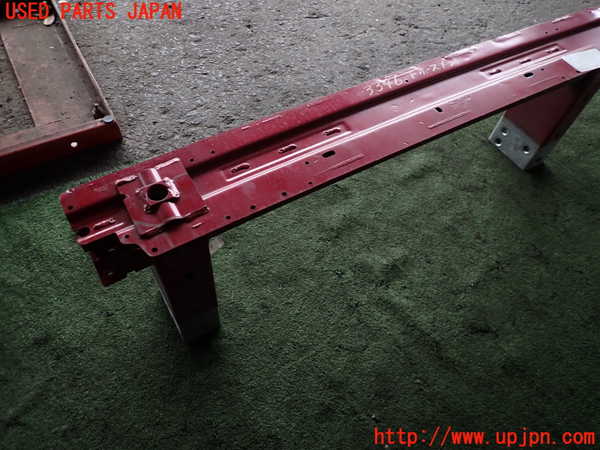 2UPJ-9233461014]ジャガー・XF(JB2GA)フロントバンパーホースメント 中古_2