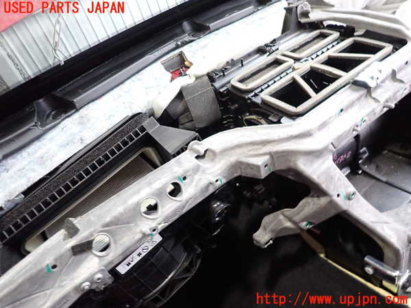2UPJ-9233466081]ジャガー・XF(JB2GA)エバポレーター1 中古_2