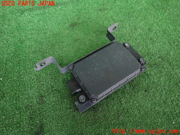 2UPJ-9233466381]ジャガー・XF(JB2GA)センサー1 中古　GX73-9G768-AD_2