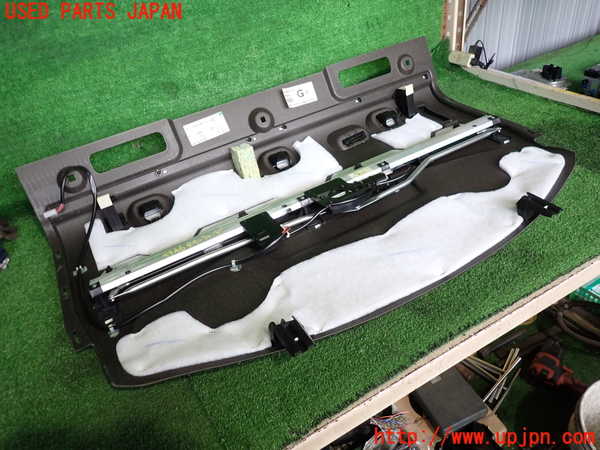 2UPJ-9233467790]ジャガー・XF(JB2GA)リアサンシェード 中古_4