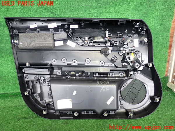 2UPJ-9233461234]ジャガー・XF(JB2GA)右前ドア内張り 中古_3