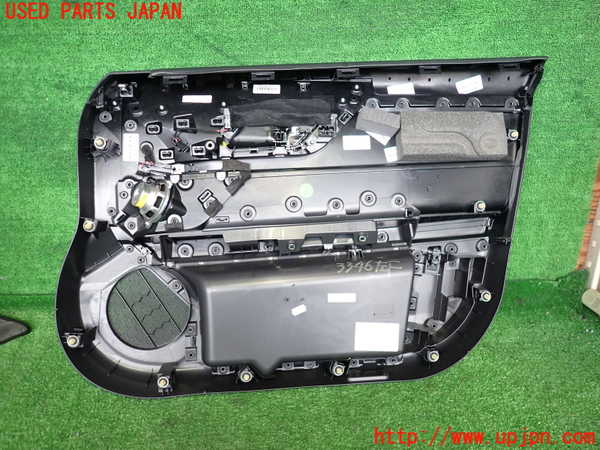 2UPJ-9233461264]ジャガー・XF(JB2GA)左前ドア内張り 中古_3