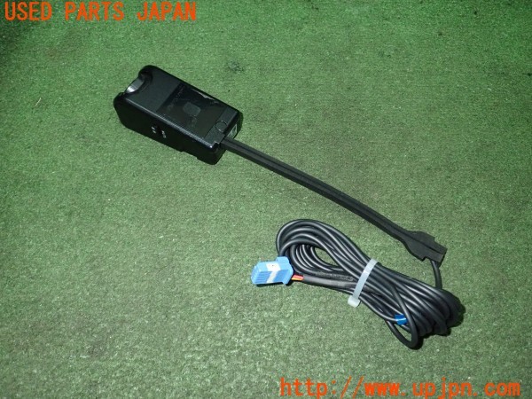 3UPJ=9233470579]アクア(NHP10)中期 純正 DRT-H66A ドライブレコーダー 中古_3