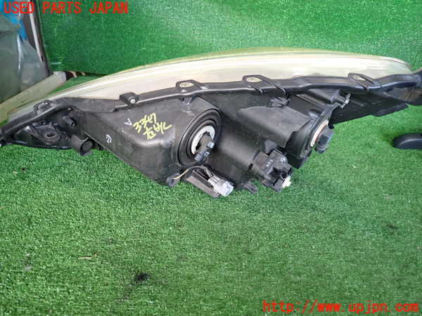 2UPJ-9233471130]アクア(AQUA)(NHP10)右ヘッドライト ハロゲン 中古_3