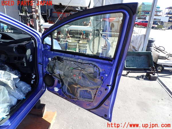 2UPJ-9233471230]アクア(AQUA)(NHP10)右前ドア 中古 AGC M2H3U 43R-00033_3