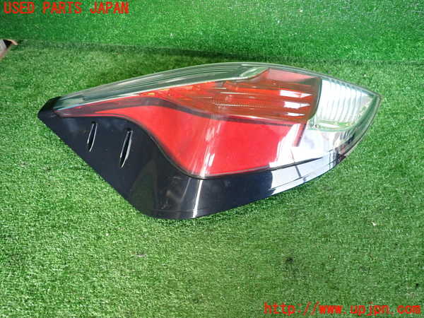 2UPJ-9233471536]アクア(AQUA)(NHP10)左テールランプ 中古_3
