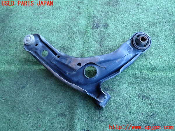 2UPJ-9233475186]アクア(AQUA)(NHP10)左フロントロアアーム1 中古_3