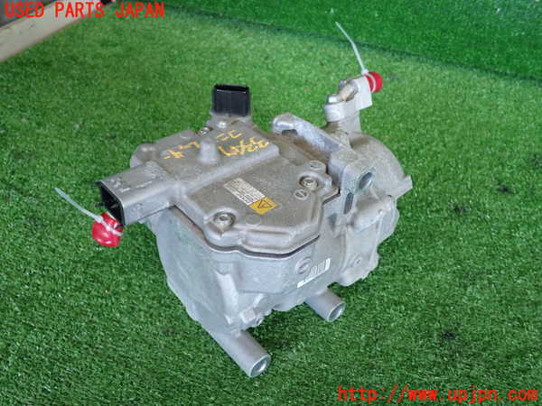 2UPJ-9233476025]アクア(AQUA)(NHP10)エアコンコンプレッサー 中古_2