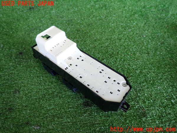2UPJ-9233476240]アクア(AQUA)(NHP10)右前パワーウィンドウスイッチ 中古_2